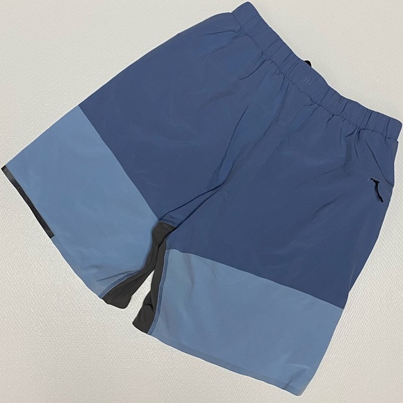 RARE Lululemon Men’s Surge Short 2-Tone Blue S EUC - Picture 2 of 10